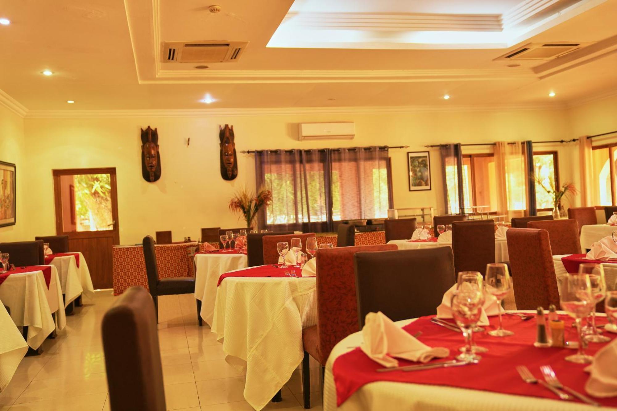 Dunia Hotel Bissau Kültér fotó