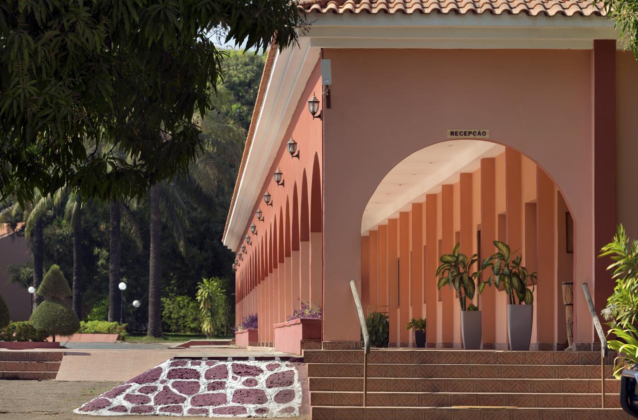 Dunia Hotel Bissau Kültér fotó